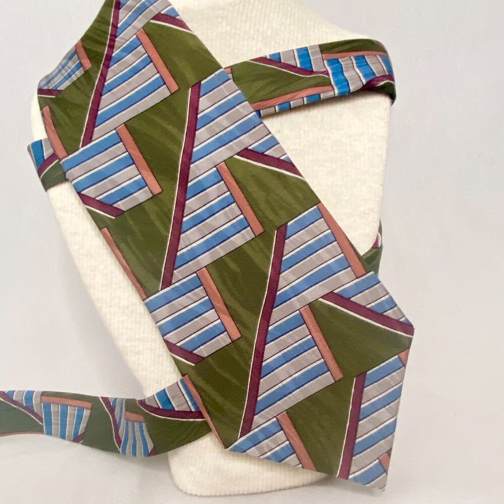 💎Milano Silk Neck Tie Multicolor Geometric Diagonal Triangles Horizontal Stripes